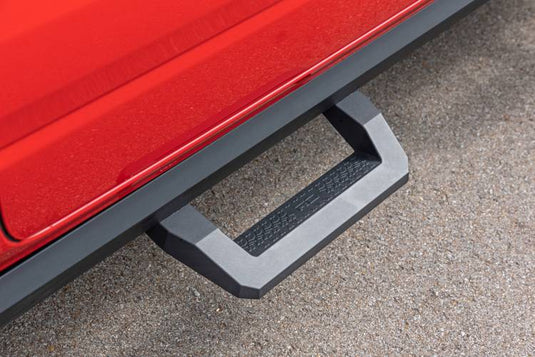 Rough Country | 2019-2024 Dodge Ram 1500 Crew Cab / 2021-2024 TRX SR2 Adjustable Aluminum Steps