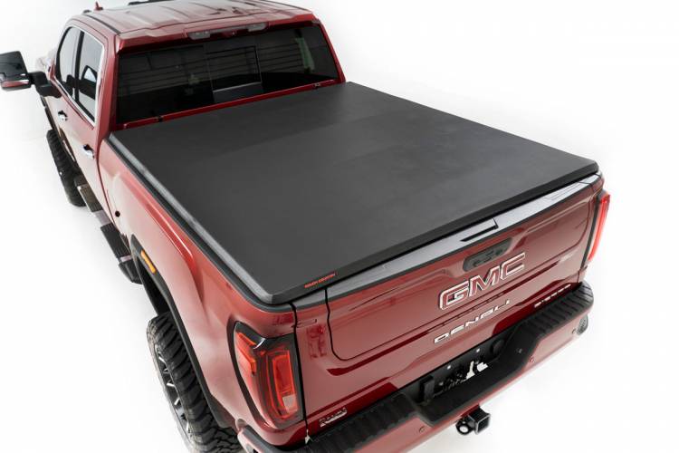 Load image into Gallery viewer, Rough Country | 2020-2023 GM 2500 HD / 3500 HD 6&#39; 7 Inch Soft Tri-Fold Bed Cover | RC46120690
