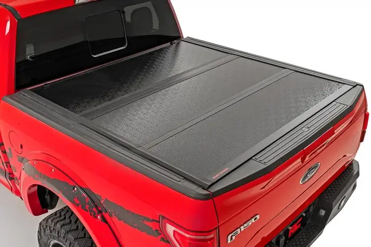 Load image into Gallery viewer, Rough Country | 2021-2024 Ford F150 Hard Low Profile Bed Cover - 5&#39; 7 Inch Bed
