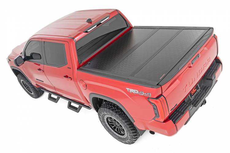 Load image into Gallery viewer, Rough Country | 2022-2023 Toyota Tundra 5.5 FT Hard Low Profile Bed Cover | 47514551
