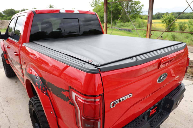 Load image into Gallery viewer, Rough Country | 2015-2023 Ford F150 Soft Roll Up Bed Cover - 5&#39; 5 Inch Bed
