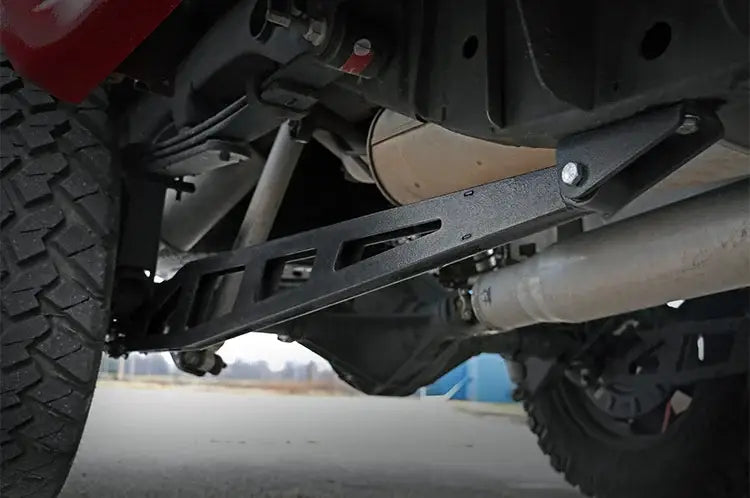 Load image into Gallery viewer, Rough Country | 2007-2018 GM 1500 4WD Traction Bar Kit | 1069
