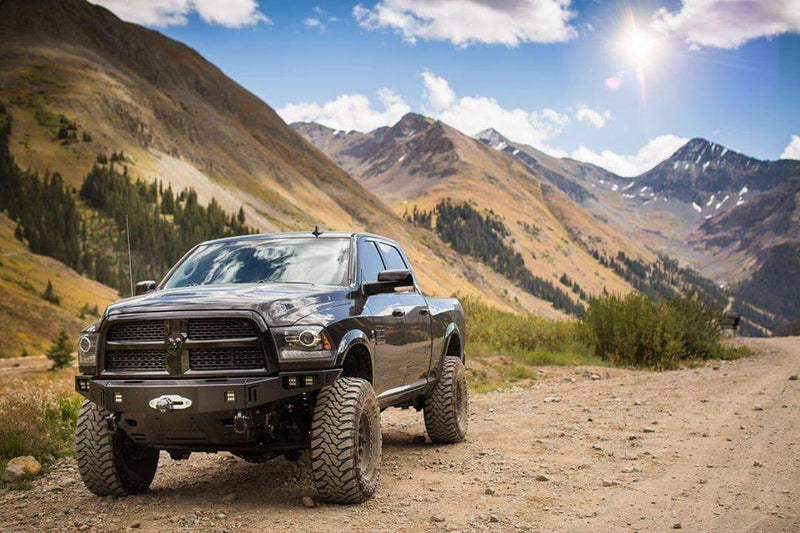 Load image into Gallery viewer, Chassis Unlimited | 2010-2018 Dodge Ram 2500 / 3500 Octane Series Front WInch Bumper
