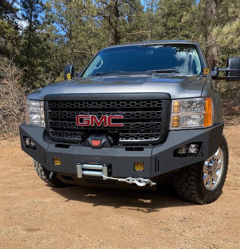 Load image into Gallery viewer, Chassis Unlimited | 2011-2014 GMC Sierra 2500 / 3500 Octane Front WInch Bumper | CUB940541
