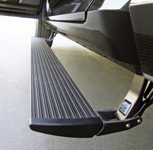 AMP Research | 2018-2019 Jeep Grand Cherokee PowerStep Plug N Play - Black