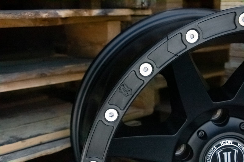Load image into Gallery viewer, ICON 17in Compression/Alpha/Rebound Wheel Rock Ring Kit (20 Bolt)

