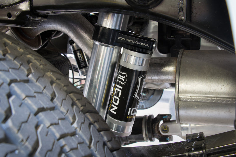 Load image into Gallery viewer, ICON 2015+ Chevrolet Colorado 0-2in Rear 2.5 Series Shocks VS PB - Pair
