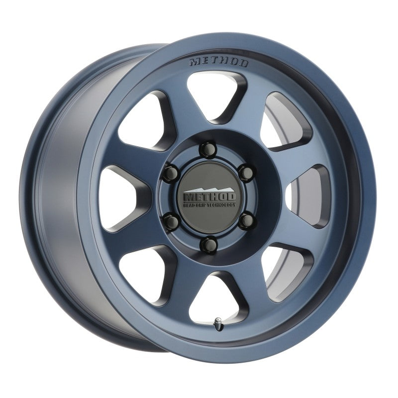 Load image into Gallery viewer, Method | MR701 17x8.5 0mm Offset 6x120 67mm CB Bahia Blue Wheel
